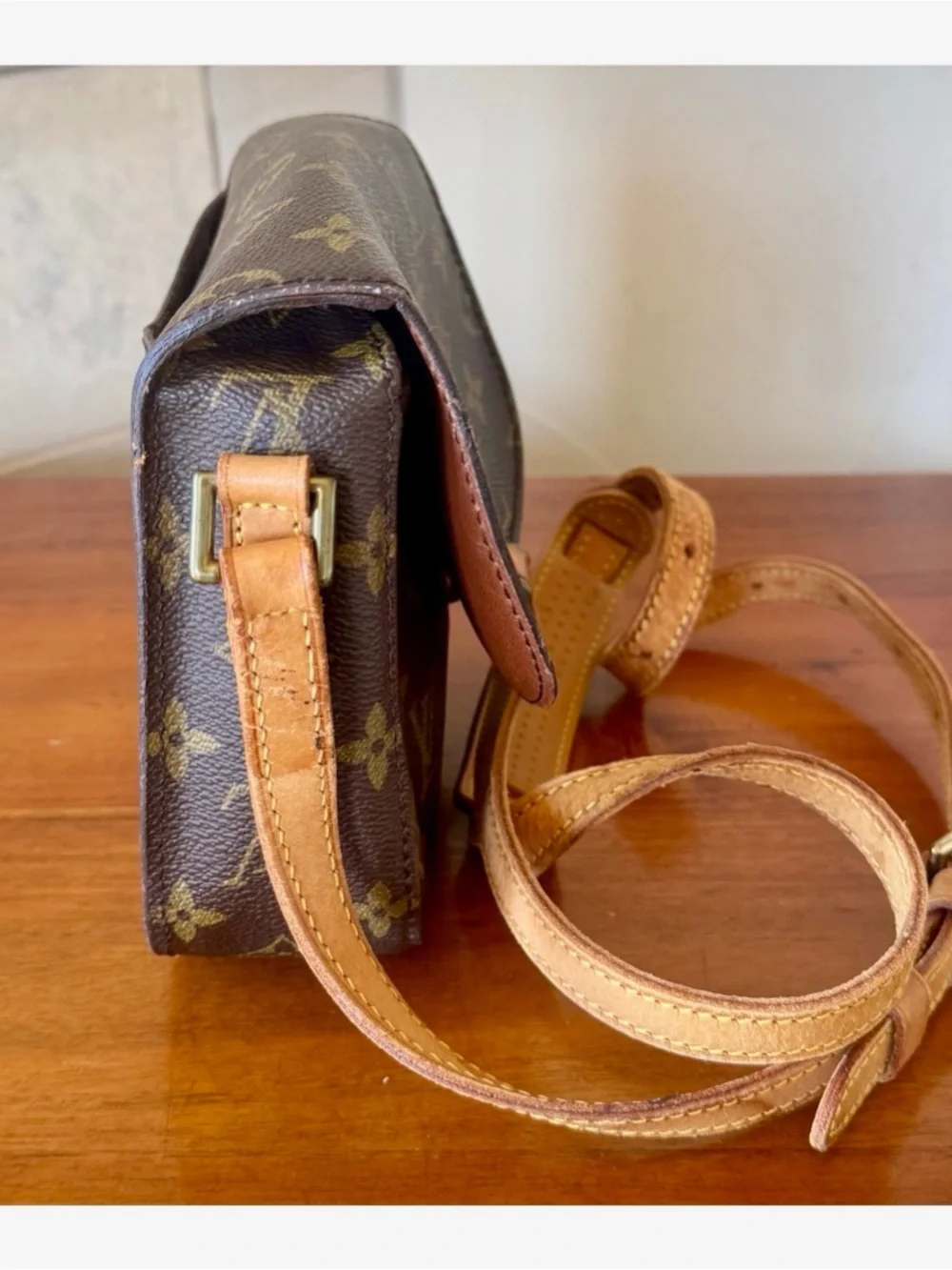 💙CHIC💙LOUIS VUITTON SAINT CLOUD PM SHOULDER BAG - Picture 4 of 16